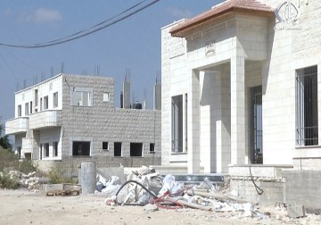 غياب الرقابة عن سلامة الأبنية وتهرب أصحاب العقارات من مسؤولياتهم في جنين – فاتن الصالح