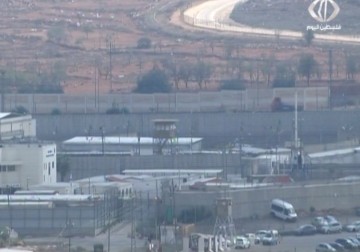 الأسرى الإداريون يعلقون اضرابهم عن الطعام بعد رضوخ الاحتلال لمطالبهم – 29 – 9 – 2015 – أماني الحسين