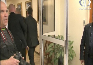 نتنياهو يخضع للتحقيق بتهم فساد للمرة الثالثة - أماني الحسين 