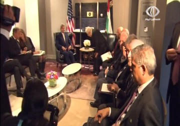 مصادر:عباس اتخذ قررا بوقف تحذيري للتنسق الأمني – 26 – 2 – 2015 – أماني الحسين