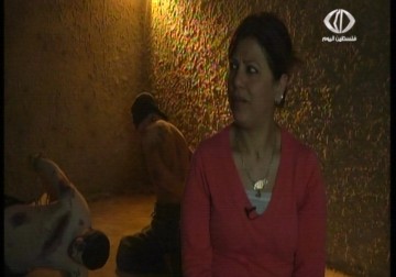 أريج عروق  فنانة تشكيلية  فلسطينية تجسد بلوحاتها معاناة  الأسير خلف القضبان – 17 – 4 – 2015 – جلال قبطان