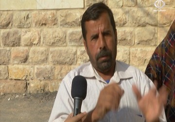 مستوطنون يعتدون على موثّق اعتداءات الاحتلال لسكان حارة السلايمة بالخليل - 7 - 5 - 2016