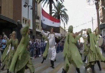 انطلاق المهرجان الدولي للرقص الشعبي في الجزائر بمشاركة 16 فرقة عالمية - 10 - 8 - 2015 - فاطمة عبد الجواد