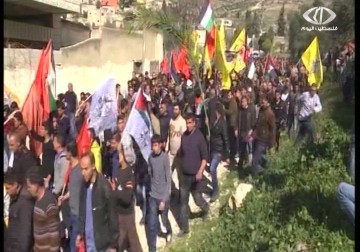 جماهير غفيرة تشيع جثمان الشهيد أحمد النجار في بلدة بورين - 1 - 1 - 2015 - مراد أبو عمر