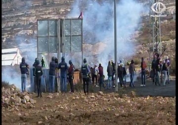 تجار الضفة يؤكدون دعمهم للانتفاضة على الرغم من خسائرهم جراء المواجهات اليومية - 23 - 11 - 2015 - رغدة عتمة