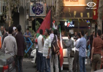 احتفالات وسط العاصمة طهران احتفالا بانتصار المقاومة في غزة – 27 – 8 – 2014 – عمر هواش