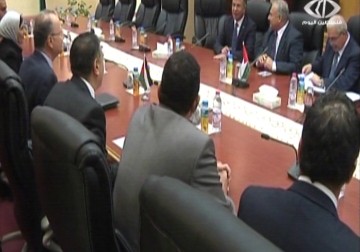 توقيع مذكرة تفاهم فلسطينية أردنية في مجال الطاقة – 16 – 2 – 2015 – محمد عبد الحليم