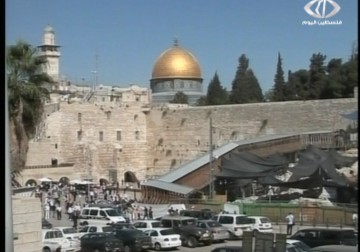 سلطات الاحتلال تواصل تهويد الأقصى وتنشر لافتات تحمل أسماء عبرية – 13 – 2 – 2015 – فاطمة عبد الجواد