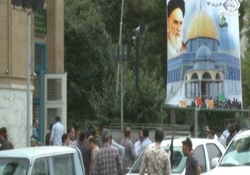 مسيرة دراجات في مدينة قم الإيرانية تجمل أعلام فلسطين - محمد سليمان - 19 - 6 - 2016