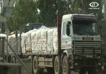 دخول كمية محددة من الأسمنت إلى قطاع غزة عبر معبر كرم أبو سالم – 25 – 11 – 2014