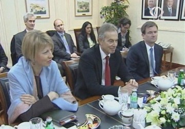 لقاءات سرية بين الفلسطينيين والاسرائيليين - 15 - 7 - 2015 - هدى حسين