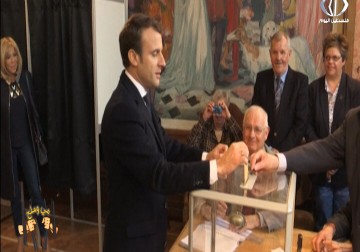 مبارزة رئاسية حامية يغيب عنها طابع المنافسة التقليدي بين اليسار واليمين