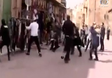 الاحتلال يغلق الحرم الإبراهيمي الشريف  بذريعة ما يسمى عيد التوبة اليهودي - فداء نصر - 6 - 10 - 2016