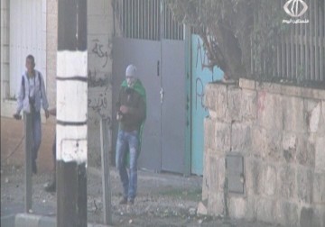 قوات الاحتلال تطلق النار على فتاة فلسطينية شرق الخليل بزعم تنفيذها عملية طعن – 13 – 12 – 2015 – زينب هاشمس