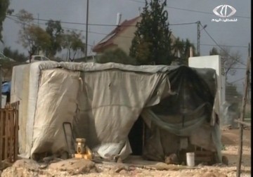 العاصفة هدى تعصف بخيام المواطنين في خربتي أم الخير والمفقرة في الخليل - 7 - 1 - 2015 - فداء نصر