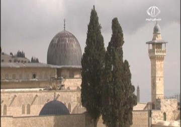 التلفيريك .. مشروع تهويدي جديد يستبيح سماء القدس المحتلة – 5 – 3 – 2015 – فاطمة ابراهيم