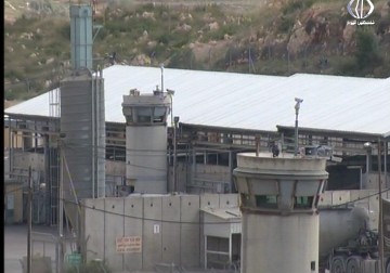 اسرى الجبهة الشعبية يتحركون ضد قرار تحويل الاسير بلال كايد الى الاعتقال الاداري  - عماد درويش - 13 - 4 - 2016