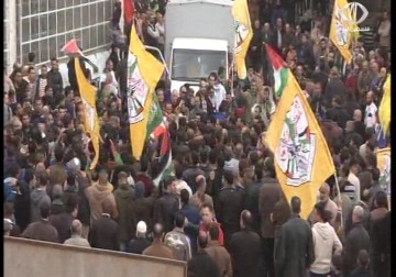 جماهير‎ ‎الخليل تشيع جثمان الشهيد سكافي وسط هتافات مطالبة بالانتقام من الاحتلال - 5 - 11 - 2015 - زياد أبو غزالة