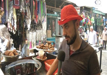 في البلدة القديمة بنابلس ..الفلافل محشو باللحم وبالجبن وبالزيتون - 23 - 6 - 2016