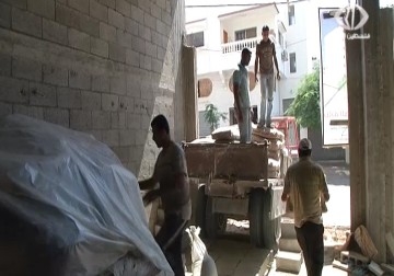 تحذيرات من كارثة عمالية في ظل تدهور الواقع الاقتصادي لشريحة العمال في قطاع غزة  - 3 - 10 - 2015 - رمزي أبو جزر