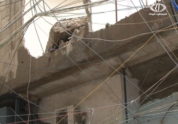 انهيار أسقف وجدران منازل اللاجئين في مخيم برج البراجنة في لبنان خلال العاصفة - 8 - 1 - 2015 - فاتن الصالح