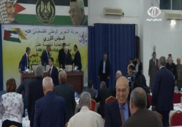 برنامج الحكومة الجديدة يشكل العقبة الأهم أمام مشاورات توليفها – 25 – 6 – 2015 – زينب هاشم