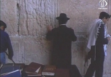 هآرتس تكشف عن مخطط لهدم منازل الفلسطينيين الملاصقة لحائط البراق -  أماني الحسين - 12 - 8 - 2016