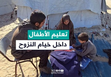 قصة نازحة تعلم أطفالها وأطفال الخيام المجاورة