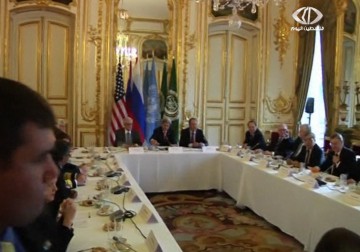 كيري يؤكد على ضرورة وقف إطلاق النار في بعض المناطق السورية قبل انعقاد جنيف 2 - 14 – 1 – 2014 - احمد عبد الله