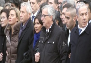 صحيفة اللومند : نتنياهو جبان وكان خائفا جدا خلال مسيرة باريس ضد الإرهاب – 3 – 2 – 2015 – حسين مكي