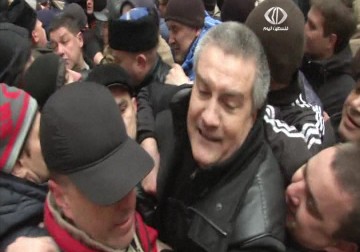 تغيير النظام يؤجج الحزازيات القومية في اوكرانيا.. ومؤشرات انفصال في الجنوب - 26 - 2 - 2014 - فاطمة ابراهيم