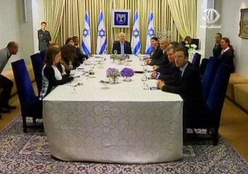 بدء المشاورات الوزارية لتسمية رئيس حكومة الاحتلال المقبلة – 22 – 3 – 2015 – ليال خروبي