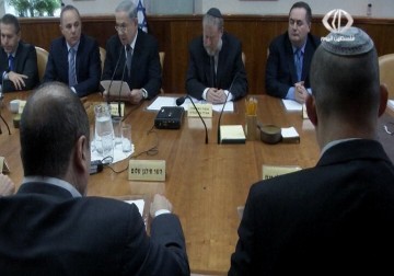 سياسيون سابقون في أوروبا يدعون الاتحاد الأوروبي إلى تغيير تعاملها مع الاحتلال – 13 – 5 – 2015 – زياد أبو غزالة