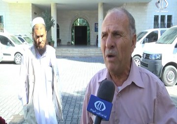 أولياء الامور ينظمون وقفة احتجاجية امام وزارة التعليم للمطالبة ببناء مدرسة جديدة - رمزي أبو جزر - 10 - 11 - 2016