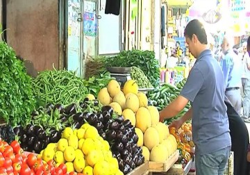 مواطنين : حملة الرقابة على الاسواق في غزة لم تنجح في التصدي لظاهرة احتكار السلع الرمضانية – 14 – 6 – 2015 - أكرم دلول
