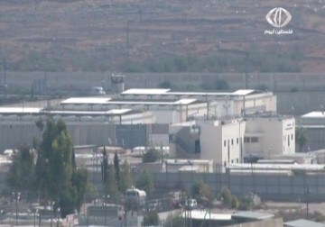 التوتر يسود معتقل  النقب الصحراوي جراء عمليات التفتيش الاستفزازية – 27 – 4 – 2015 – امتثال هنداوي