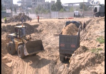 سكان منطقة الحاووز يحذرون من مخاطر إقامة بركة تجميع مياه الأمطار - 16 – 2 – 2015 - مثنى النجار 