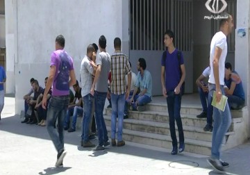 الكتل الطلابية بجامعة الأزهر في قطاع  غزة تستنكر قرار رفع الرسوم الدراسية - 27 - 7 - 2015 - رمزي البيروتي