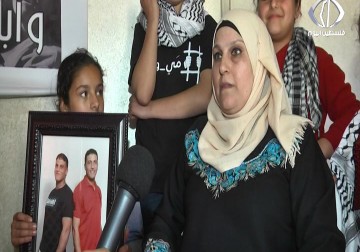 تقرير| عائلة الأسيرين رأفت وأكرم تستقبل ذكرى اعتقالهما ال13 في ظل إضرابهما عن الطعام - جهاد بركات