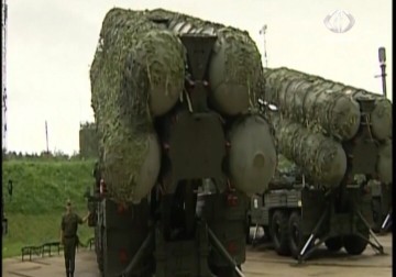 ترحيب بالقرار الروسي برفع الحظر عن تزويد طهران بمنظومة صواريخ أس ثلاثمئة - محمد سليمان