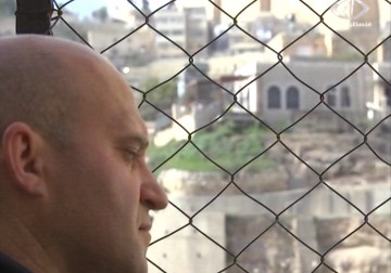 عائلة محسين تحارب محاولات استيلاء المستوطنين على منزلها في سلوان - 15 - 2 - 2015 - أحمد البديري