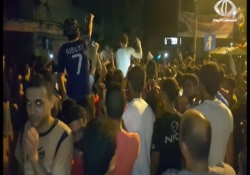 مئات المواطنين يتظاهرون لليوم الـ 3 على التوالي في رفح احتجاجا على انقطاع الكهرباء – 13 – 09 – 2015 – علاء سلامة