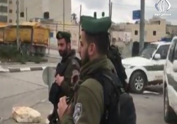 شرطة الاحتلال تعتقل مدير قسم الخرائط التابع لبيت الشرق خليل التفكجي وتغلق مكتبه - زينب هاشم ‏