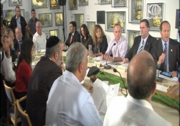 رسائل أميركية للسلطة الفلسطينية تحثها على العودة إلى عملية التسوية  - 20 – 5 – 2015 – محمد المدهون