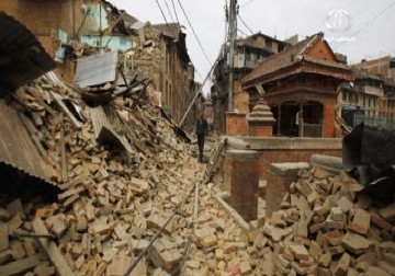 زلزال جديد بقوة 5.6 درجات يضرب نيبال على عمق 10 كلم - 26 - 4 - 2015 - محمود فارس