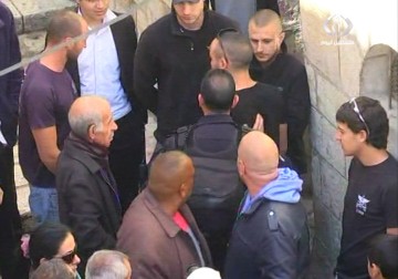 شرطة الاحتلال تحاول الاستيلاء على منزل عائلة صب اللبن  - 16 - 3 - 2015 -احمد البديري