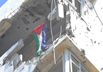 عاصفة من التنديد يفجرها قرار مطالبة المشردين بدفع تراخيص اعمار بيوتهم  – 31 – 3 – 2015 – أكرم دلول