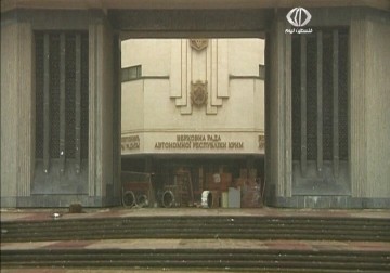 مسلحون يسيطرون على مبنيي حكومة وبرلمان إقليم القرم جنوب أوكرانيا – 27 – 2 – 2014 – زينب السباعي