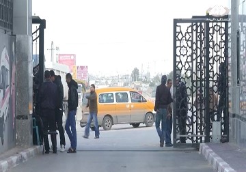 السلطات المصرية تفتح معبر رفح البري للعالقين في مطار القاهرة – 26 – 11 – 2014 - رمزي البيروتي