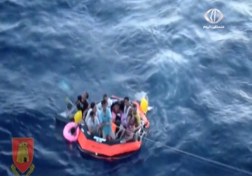 والدة أحد المفقودين تناشد المعنيين للبحث عن ابنها - 16 - 3 - 2015 - امتثال هنداوي